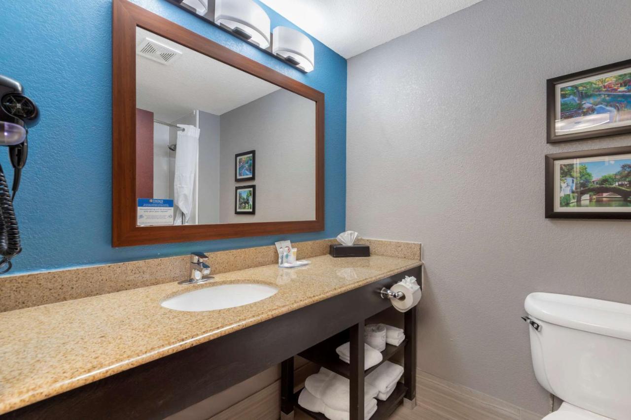 Comfort Inn & Suites Near Medical Center Σαν Αντόνιο Εξωτερικό φωτογραφία